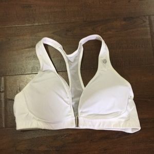 Lululemon front close sport bra